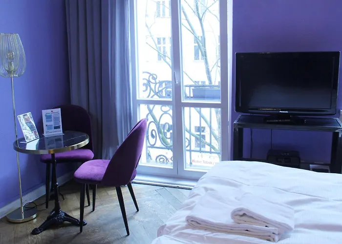 ArtHotel Connection